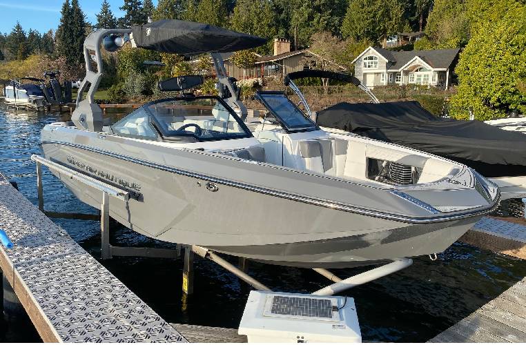 Seattle's Number One Boat Lift Dealer | Boat Lifts International